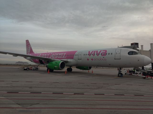 Airbus A321 (XA-VBV)