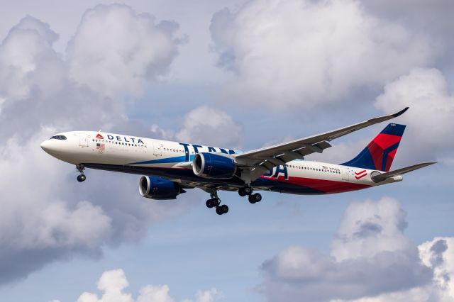 Airbus A330-900 (N411DX) - DL97 Heavy on final for 22L after its flight from CDG.