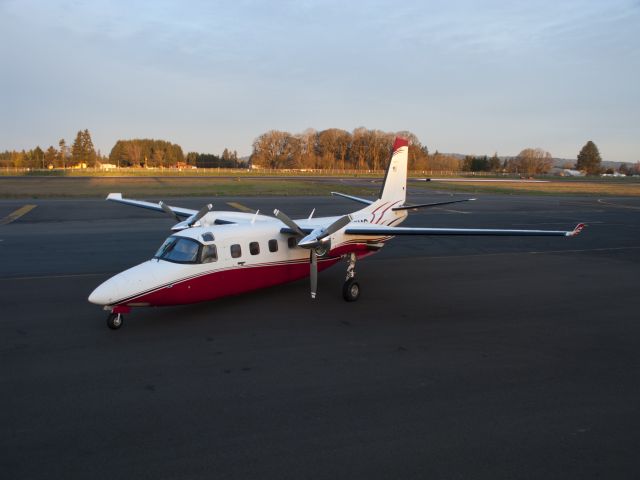 Gulfstream Aerospace Jetprop Commander (N695MG)