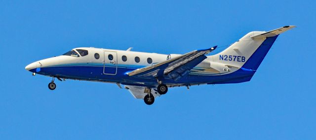 Beechcraft Beechjet (N257EB) - N257EB 2007 Beechjet 400A s/n RK-517 - Las Vegas - Harry Reid International Airport KLASbr /USA - Nevada May 13, 2022br /Photo: Tomás Del Coro