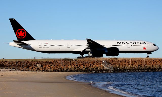 BOEING 777-300ER (C-FIVX) - Taxiing to Rwy 34L