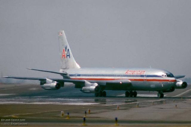 Boeing 707-300 — - American Airlines Boeing 707-323B exits the runway at Phoenix on February 8, 1975.