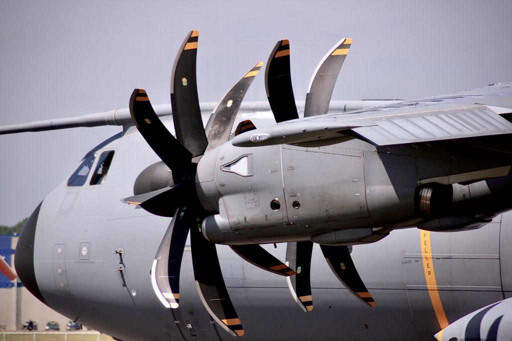 AIRBUS A-400M Atlas (F-WWMS) - Airbus Industries A400M at Farnborough 2014. mp©ð¸