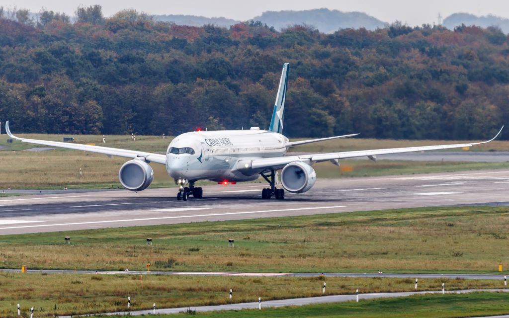 Airbus A350-900 (B-LRG)