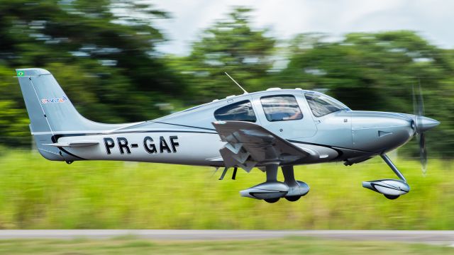 Cirrus SR-22 (PR-GAF)
