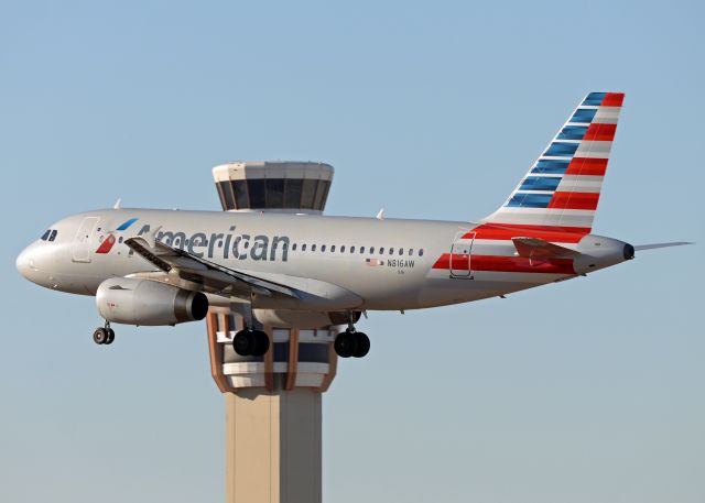 Airbus A319 (N816AW)