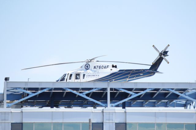 Sikorsky S-76 (N760AF) - 090914 parked on the roof at Ark Childrens Hospital