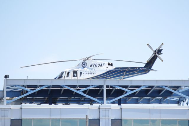 Sikorsky S-76 (N760AF) - 090914 parked on the roof at Ark Childrens Hospital