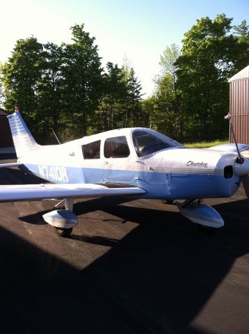 Piper Cherokee Arrow (N7410R)