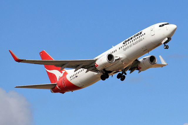 Boeing 737-800 (VH-VXN) - QANTAS - BOEING 737-838 - REG VH-VXN (CN 33484/1180) - ADELAIDE INTERNATIONAL SA. AUSTRALIA - YPAD (16/11/2014)