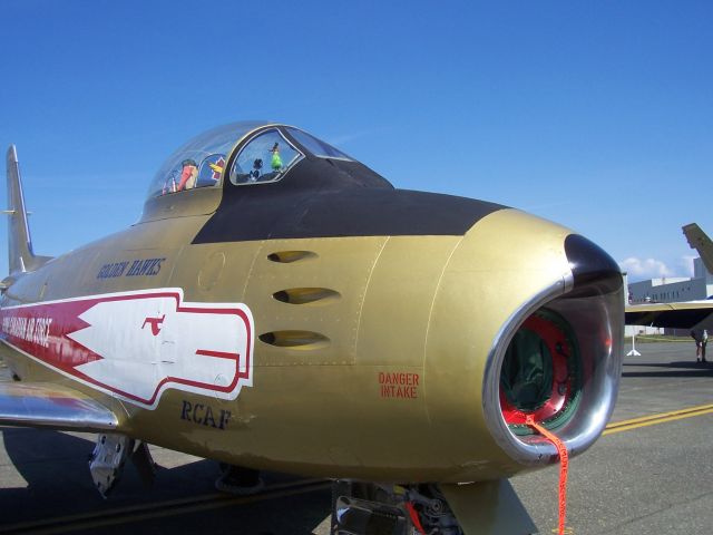 North American F-86 Sabre (C-GSBR)