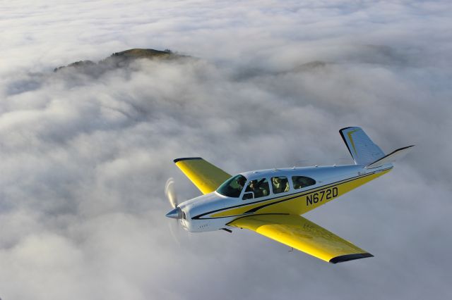 Beechcraft 35 Bonanza (N672D)