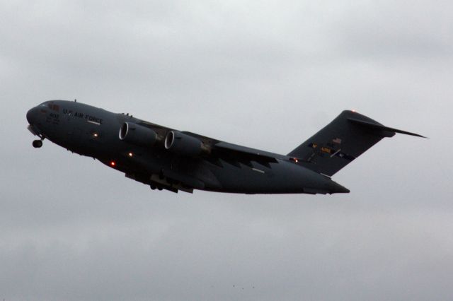 Boeing Globemaster III (04-4132)