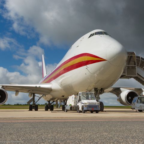 Boeing 747-200 (N402KZ)