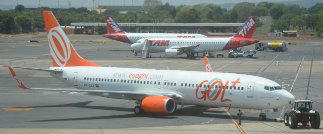 Boeing 737-800 (PR-GXX) - Pushback