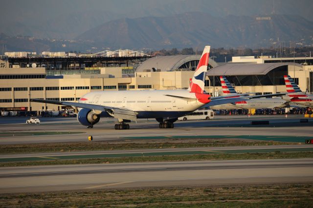 BOEING 777-300ER (G-STBL)