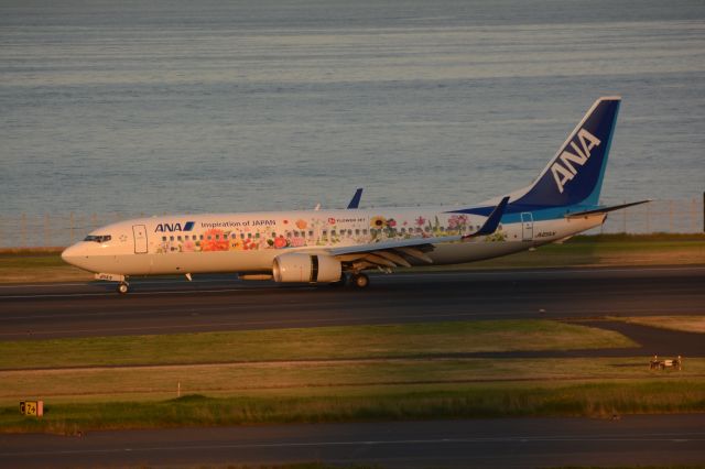 Boeing 737-700 (JA85AN) - Oct.15.2016br /RWY34R