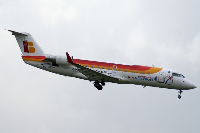 Canadair Regional Jet CRJ-200 (EC-INF)