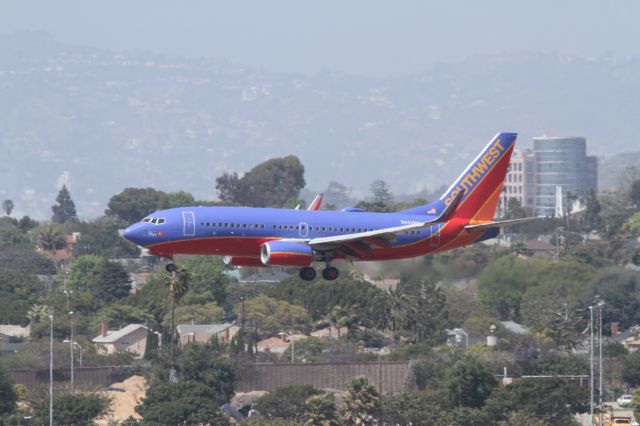 Boeing 737-700 (N443WN)