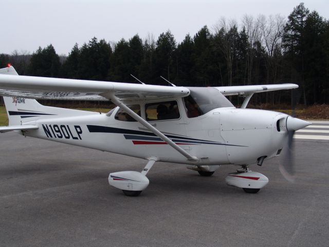 Cessna Skyhawk (N190LP)