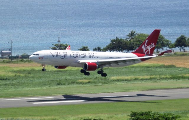 Airbus A330-200 (G-VMIK)