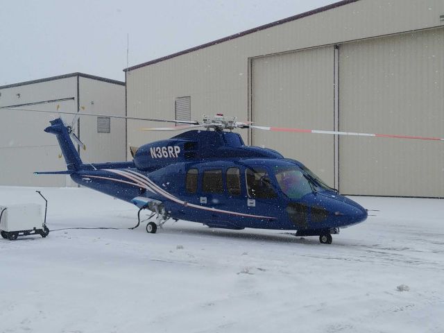 Sikorsky S-76 (N36RP)