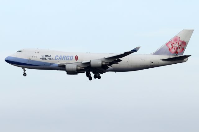 Boeing 747-400 (B-18716) - 'Dynasty 5322' arriving from Anchorage via Tapei.  (Tapai-Anchorage-JFK)