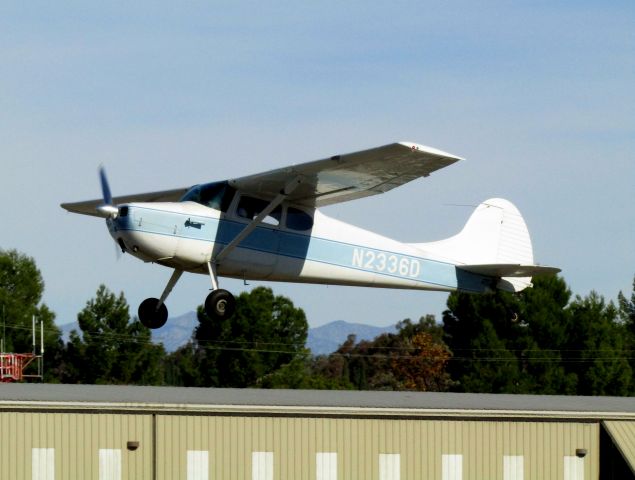 Cessna 170 (N2336D) - Taking off RWY 24
