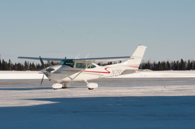 Cessna Skylane (N7RV)