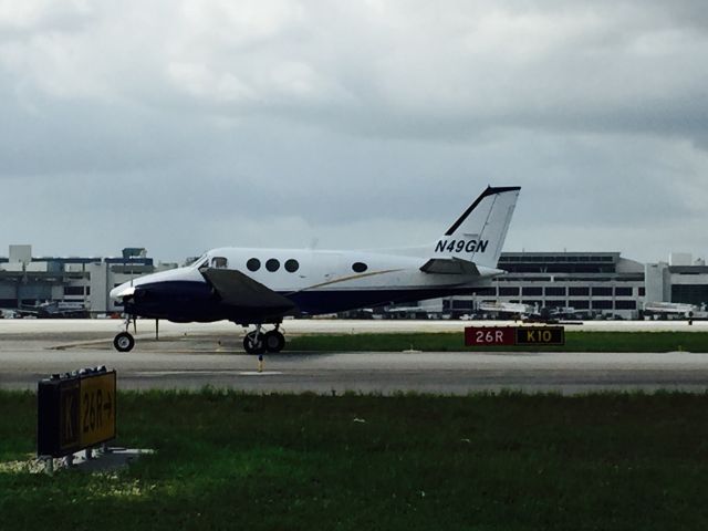 Beechcraft King Air 90 (N49GN)