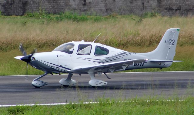 Cirrus SR-22 (PR-GRF)