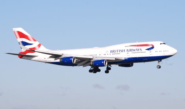 Boeing 747-400 (G-CIVV) - Taken from the theshold of 09L