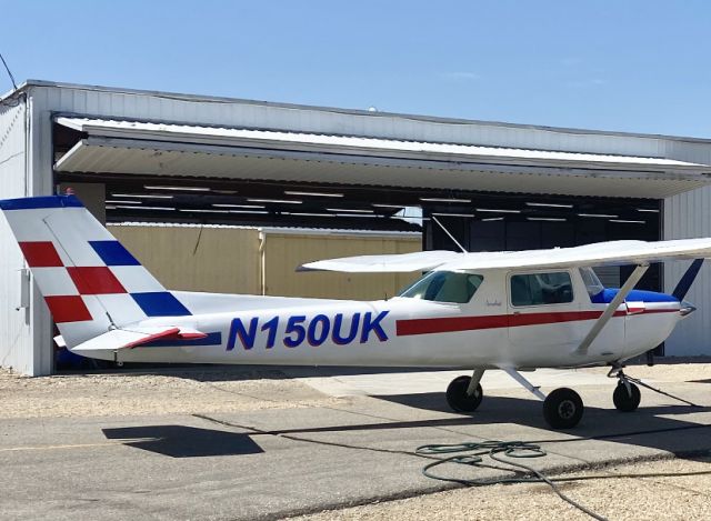 Cessna Commuter (N150UK)