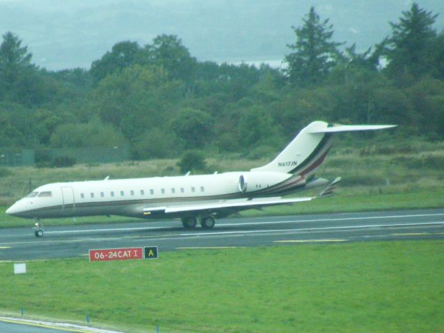 Bombardier Global Express (N617JN) - N617JN AT EINN 13/09/13