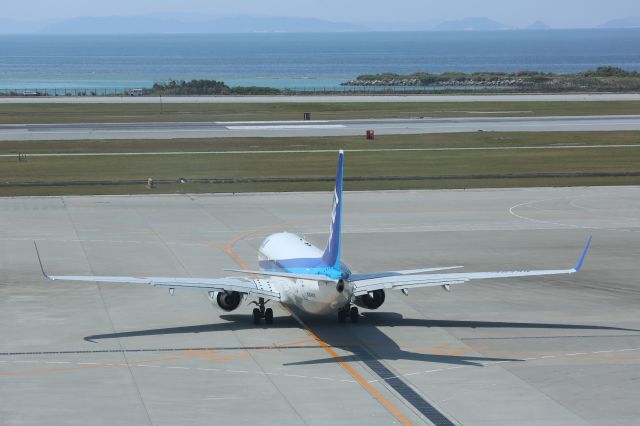 Boeing 737-800 (JA64AN)