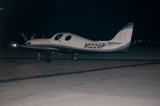 Lancair Evolution (N122AP)