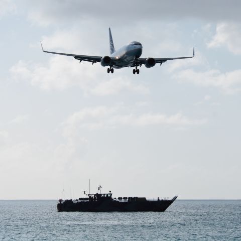 Boeing 737-700 (HP-1369CMP)