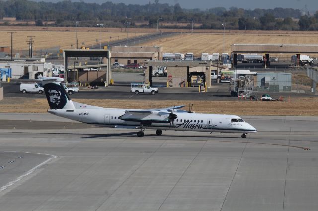 de Havilland Dash 8-400 (N434MK) - KSMF - Oct 1st, 2016 - N434MK "Milton G. Kuolt II" Founder of Horizon Air, rolling to the gate at Sacramento from one of the many west coast destinations. I wonder if this plane will fly on the new KPAE routes?