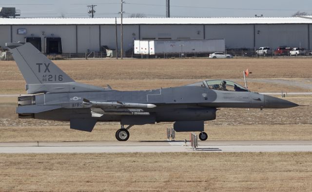 Lockheed F-16 Fighting Falcon (86-0216) - A member of the 457th Fighter Squadron arriving back to home base, NAS/JRB Fort Worth, after a local sortie (Please view in "full" for highest image quality)