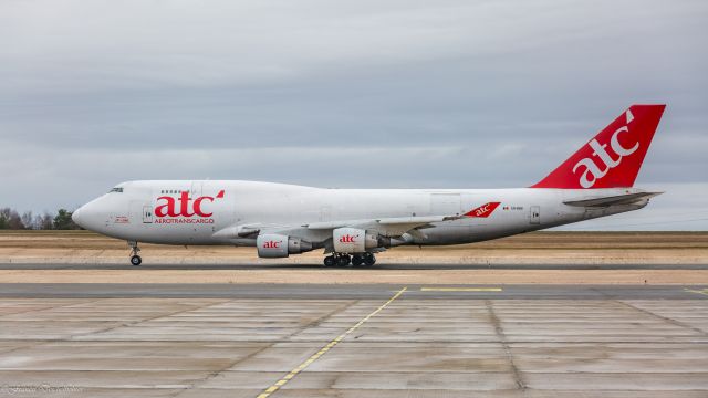 Boeing 747-200 (ER-BBB)