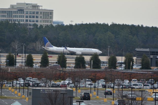 Boeing 737-900 (N39423)