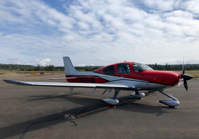 Cirrus SR22 Turbo (N374GM)