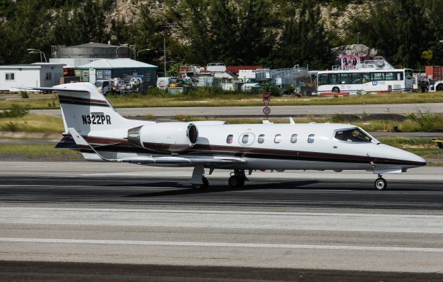 Learjet 31 (N322PR)