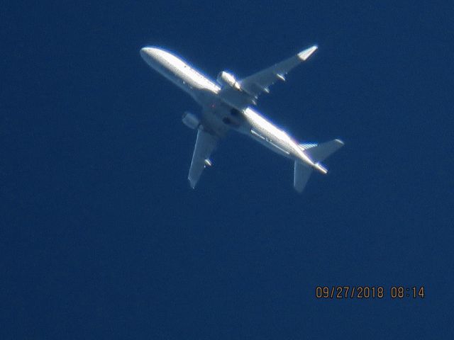 Embraer 175 (N262NN)