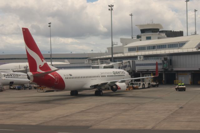 Boeing 737-800 (ZK-ZQF)