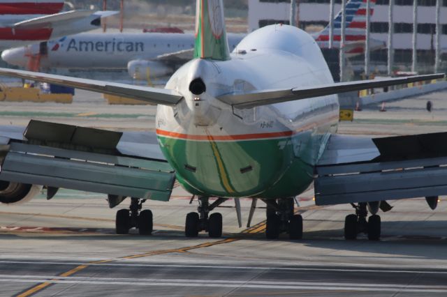 Boeing 747-400 (B-16482)