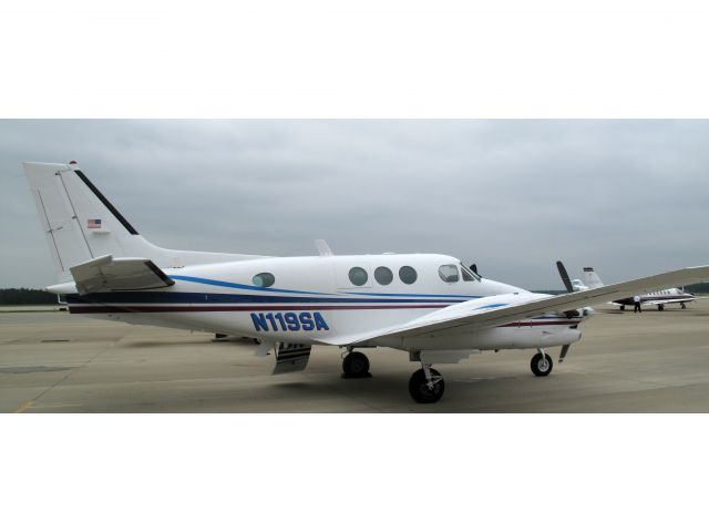 Beechcraft King Air 90 (N119SA)