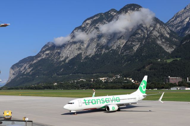 Boeing 737-800 (PH-HXB)