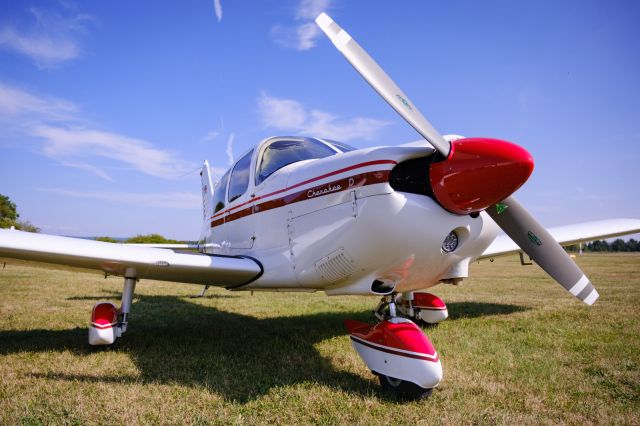 Piper Cherokee (D-EGHY)