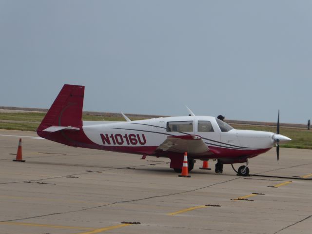 Mooney M-20 (N1016U)